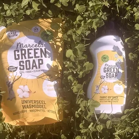 Joyjoyjoy The Red Sun Ecolicious In The Historic Canalhouse Tropics At The Canals From 1729 Affittacamere Amsterdam