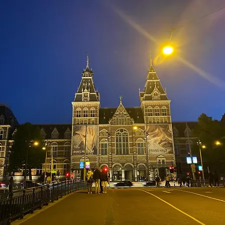 Joyjoyjoy The Red Sun Ecolicious In The Historic Canalhouse Tropics At The Canals From 1729