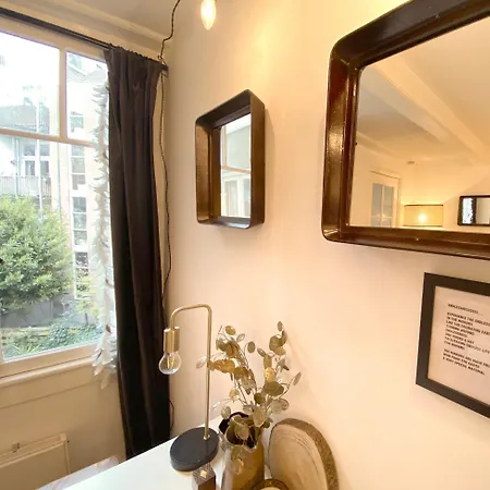 Joyjoyjoy The Red Sun Ecolicious In The Historic Canalhouse Tropics At The Canals From 1729