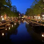 Gasthof Joyjoyjoy The Red Sun Ecolicious In The Historic Canalhouse Tropics At The Canals From 1729 3*