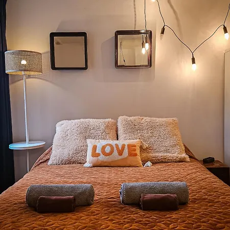 En-suite In Historic Canalhouse From 1729 * Amsterdam